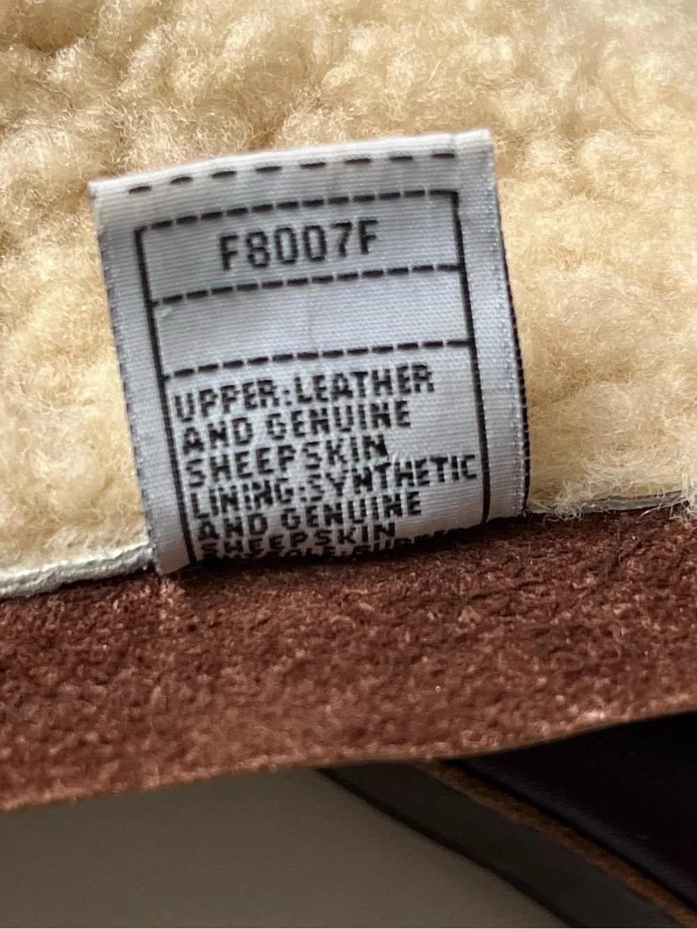 Ugg Classic Tall Brown Leather sheepskin lined shearling winter Boots size 6